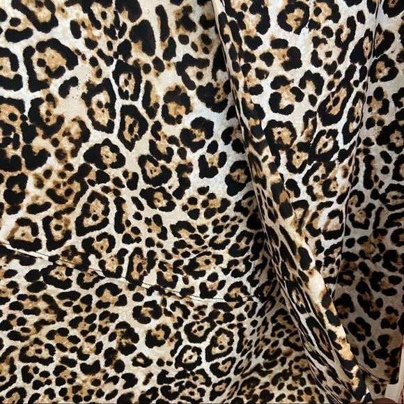 Chico’s Sleeveless Leopard Print Blouse Size 1 - Picture 11 of 12